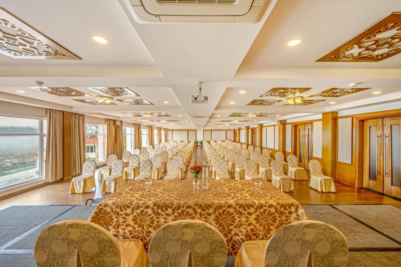 Sterling Ooty Elk Hill Hotel Buitenkant foto