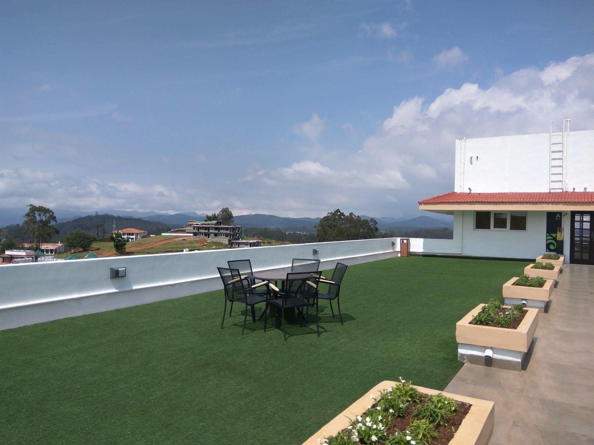 Sterling Ooty Elk Hill Hotel Buitenkant foto